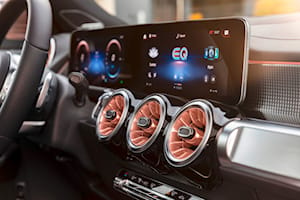 Mercedes Has Doubts Over New Apple CarPlay