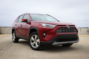 2021 Toyota RAV4 Hybrid Review: A Dependable All-Rounder